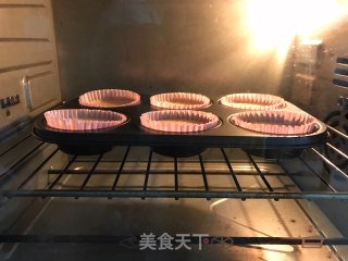 小红帽杯子蛋糕的做法步骤：9