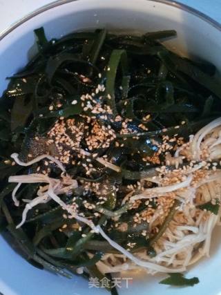 金针蘑拌海带丝的做法步骤：3
