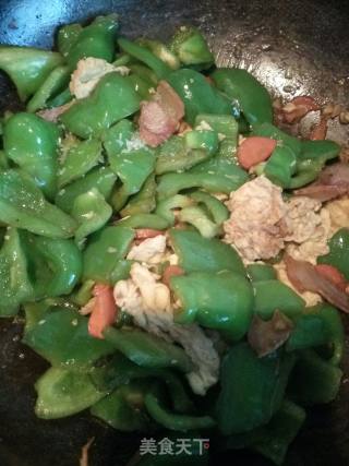 青椒鸡蛋炒腊肉的做法步骤：13