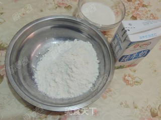 分蛋海绵小蛋糕的做法步骤：3