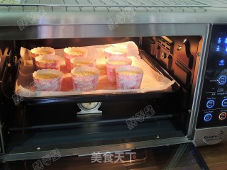 分蛋海绵小蛋糕的做法步骤：15