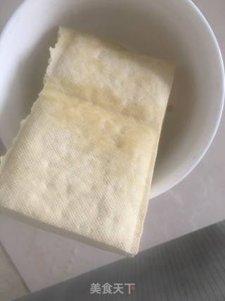 小葱拌豆腐的做法步骤：1