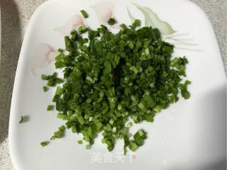 韭菜末炒黄豆的做法步骤：4
