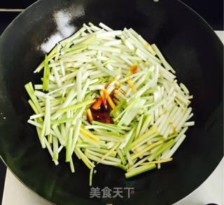 蒜黄炒蛋的做法步骤：5