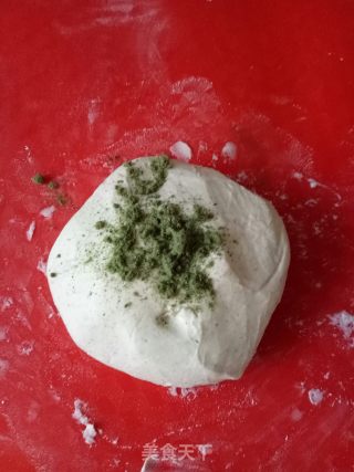 小青蛙糯米豆沙饼的做法步骤：3