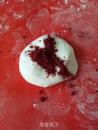 小青蛙糯米豆沙饼的做法步骤：4