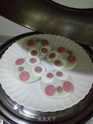 小青蛙糯米豆沙饼的做法步骤：15