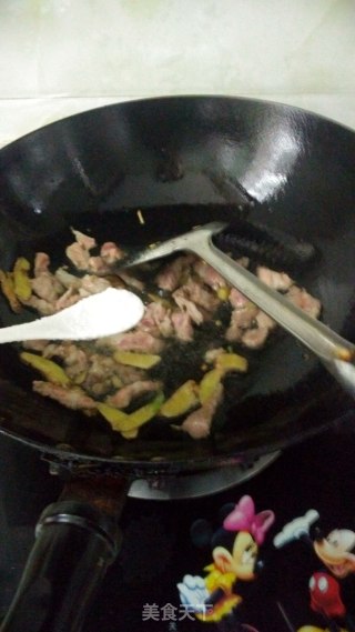 青椒香干丝的做法步骤：4