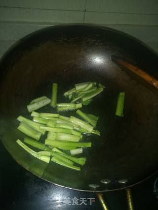 炒绿菜苔的做法步骤：3
