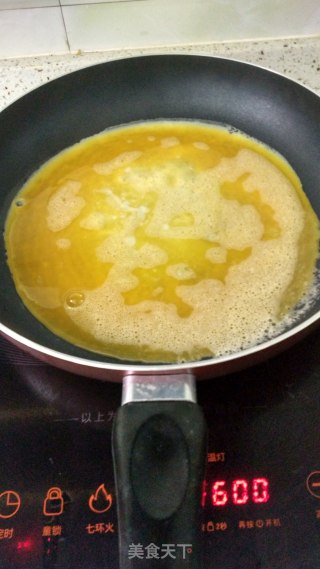 瘦肉蛋卷的做法步骤：3