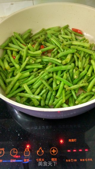 蒜香豆角的做法步骤：6
