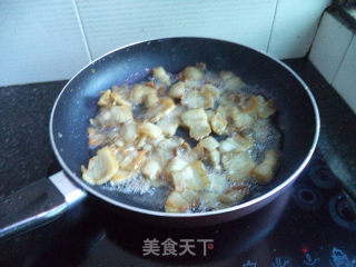 蒜苔炒五花肉的做法步骤：3
