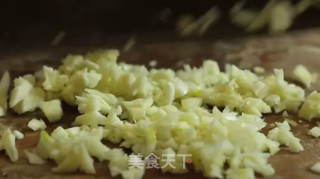 潮音潮人：牛筋丸汤粉的做法步骤：2