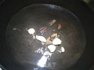 铁锅排骨炖土豆的做法步骤：3