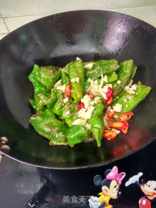 咸蛋黄虎皮椒的做法步骤：5