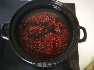 赤豆粥的做法步骤：1