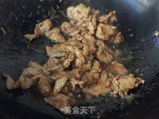 胡萝卜西兰花炒肉片的做法步骤：6