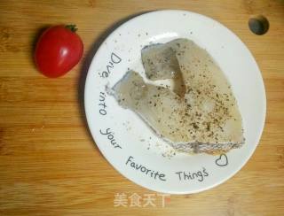 脆皮鳕鱼的做法步骤：2