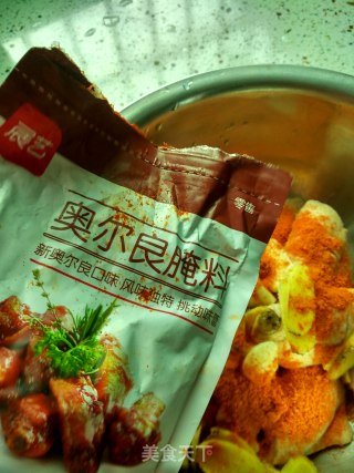 炸鸡翅的做法步骤：2