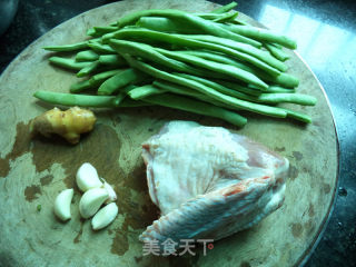 四季豆炒鸭的做法步骤：1