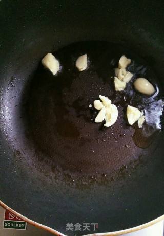 剁椒炒白菜的做法步骤：2