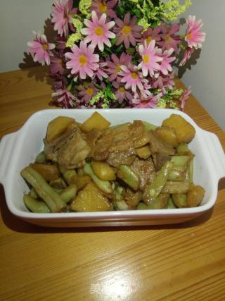 五花肉炖芸豆土豆的做法步骤：9