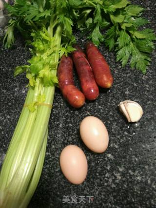 芹菜胡萝卜炒鸡蛋的做法步骤：1