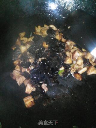 芋头豆腐香菇粥的做法步骤：2