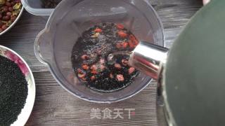 黑豆滋养豆浆的做法步骤：4