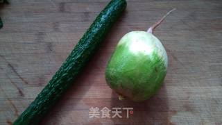 糖醋萝卜花的做法步骤：1