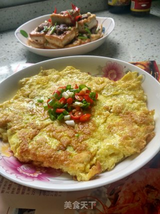 肉香蛋饼的做法步骤：10