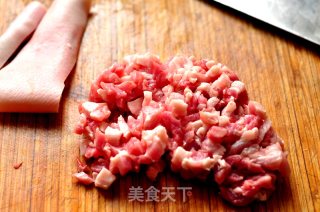 卤肉饭的做法步骤：1
