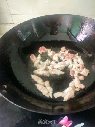 五花肉炒苦瓜的做法步骤：2