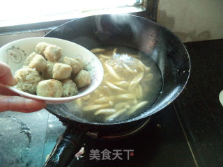 丸子菌菇汤的做法步骤：7