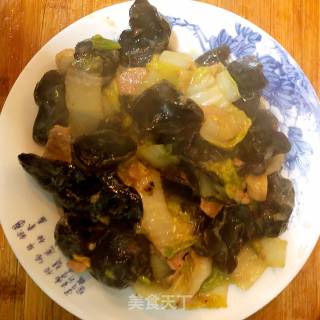 木耳白菜炒肉的做法步骤：10