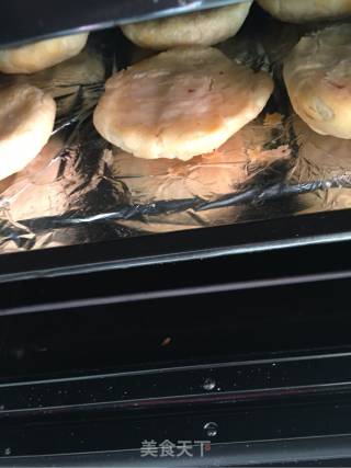 烤酥皮肉丁饼的做法步骤：13
