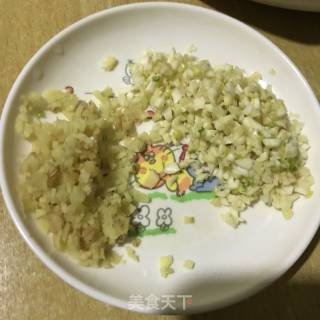 外婆家鱼香肉丝的做法步骤：2