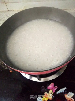 腊肠煲仔饭的做法步骤：4