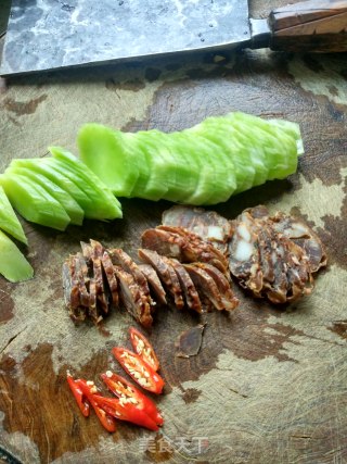 腊肠煲仔饭的做法步骤：5