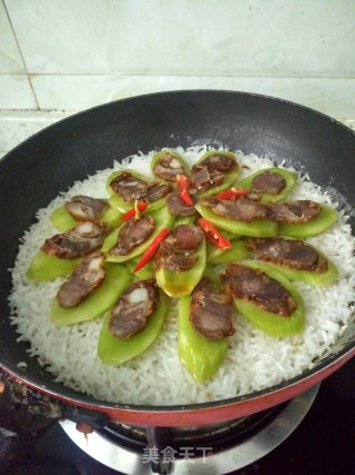 腊肠煲仔饭的做法步骤：9