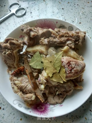 香菜老鸭汤的做法步骤：4