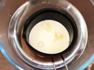 火龙果慕斯杯的做法步骤：8