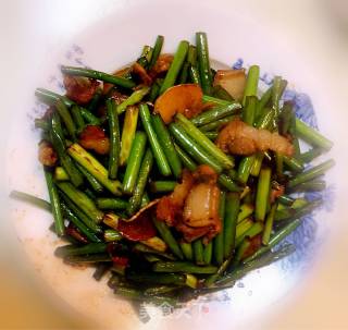 家常蒜苔炒肉的做法步骤：8