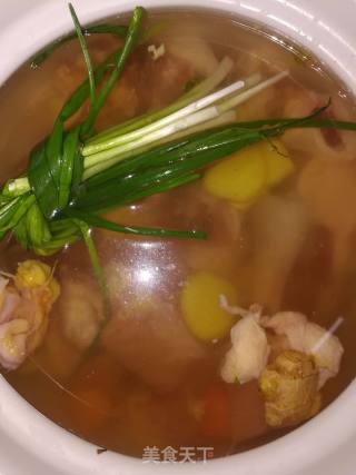 木耳鸡汤的做法步骤：3