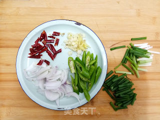 干锅娃娃菜的做法步骤：3