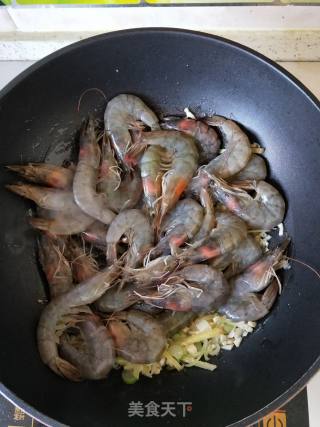 家常油焖虾的做法步骤：3