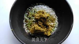 雪菜肉包的做法步骤：4