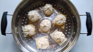 雪菜肉包的做法步骤：11