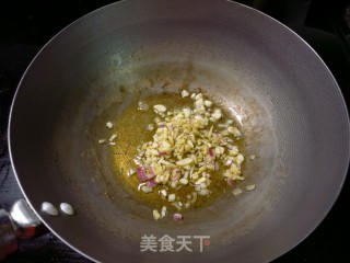 时蔬炒海鲜的做法步骤：4