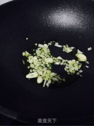 酱香土豆丁的做法步骤：2